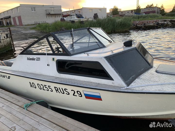Катер starcraft islander 221