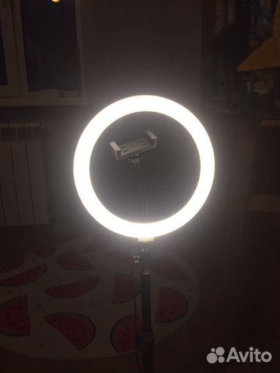 Кольцевая лампа