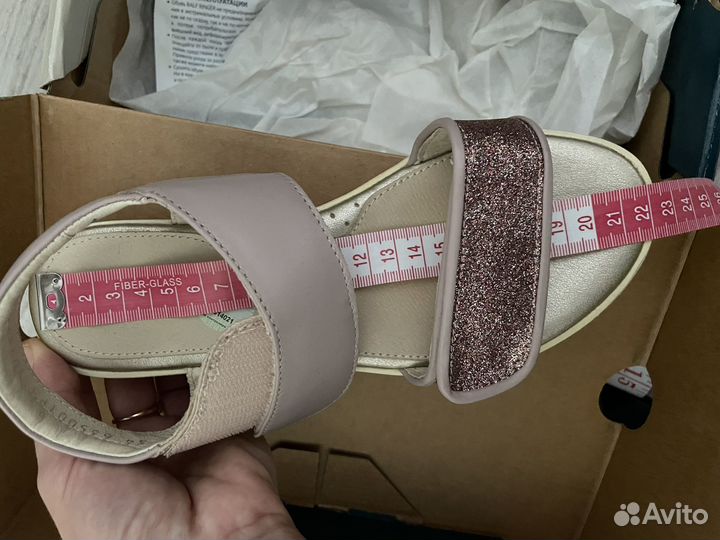 Босоножки новые