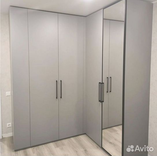 Шкаф распашной в детскую