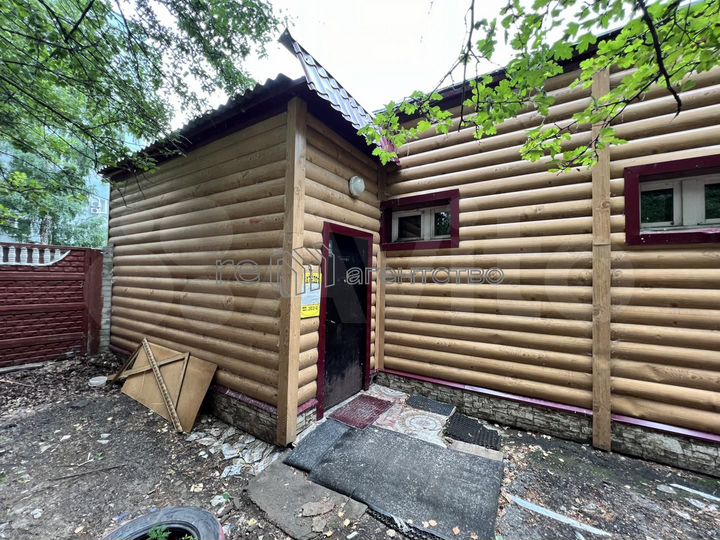 Отдельно стоящее здание