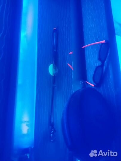 Флуоресцентная (ультрафиолет)и дневного свет лампа