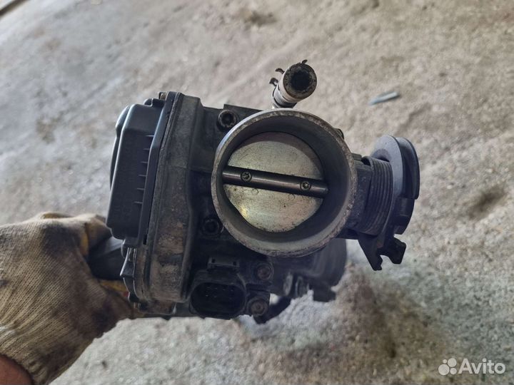 Дроссельная заслонка Octavia 1.8t agu