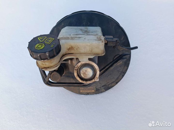 Вакуумный усилитель тормозов Volvo V50 S40