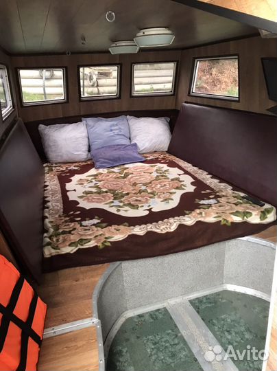 Аренда катера с капитаном/егерем