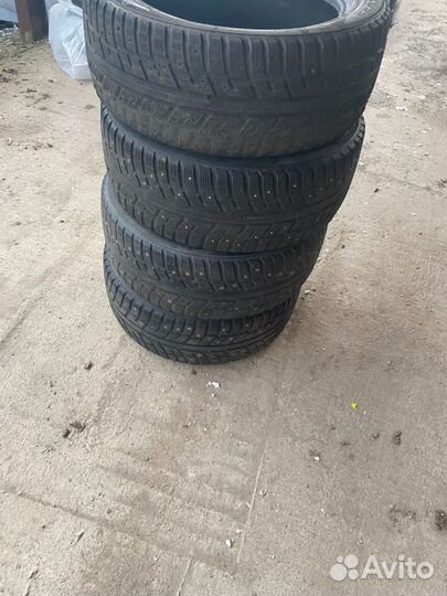 Kumho I'Zen KW22 235/50 R18