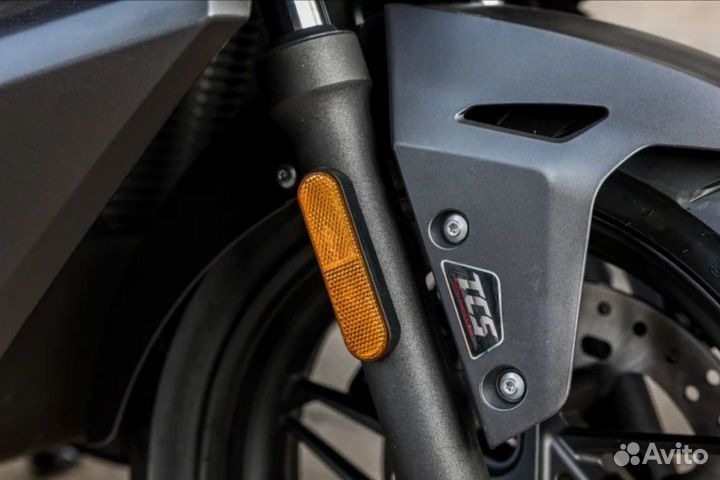 Макси-скутер Voge SR3