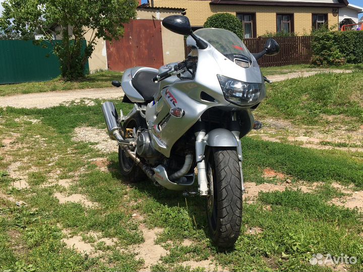 Honda vtr 1000f