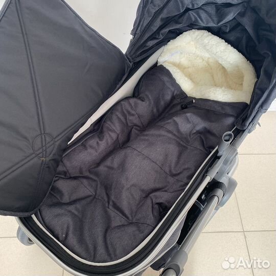 Коляска 3в1 Luxmom V8 с теплым конвертом