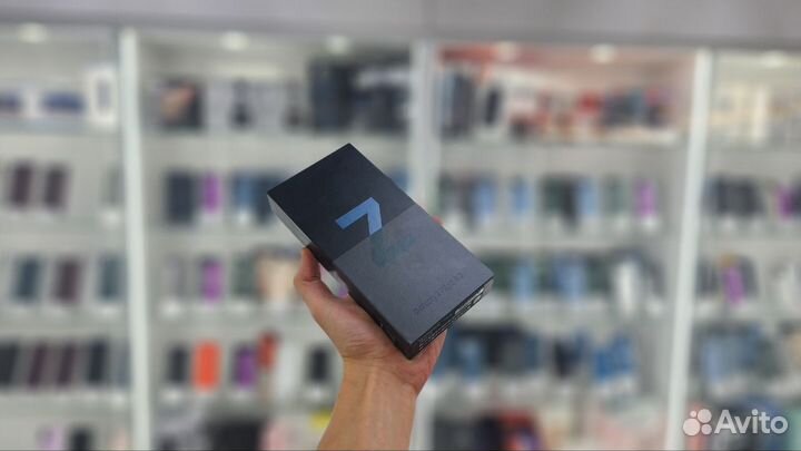 Samsung Galaxy Z Flip3 5G, 8/256 ГБ