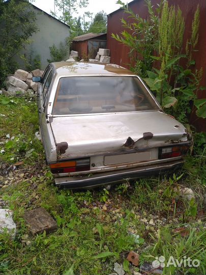 Audi 100 2.1 МТ, 1979, битый, 300 000 км