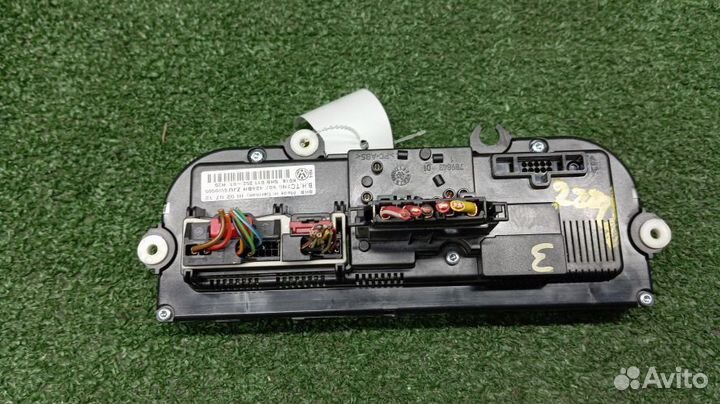 Блок управления климат-контролем Volkswagen Jetta