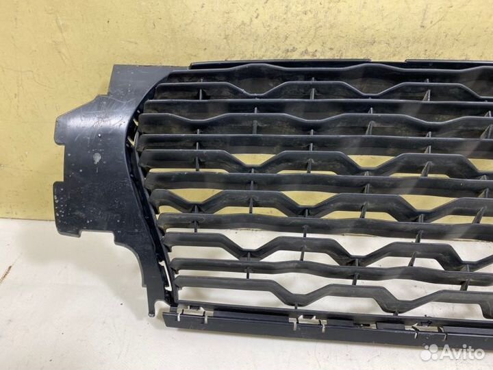 Решетка бампера Renault Duster 2