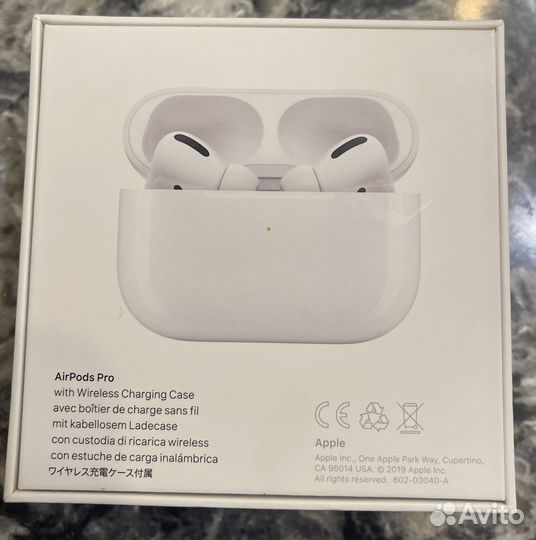 Коробка от наушников AirPods Pro