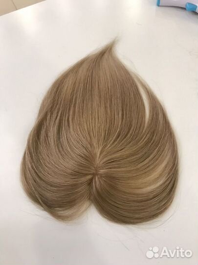 Накладка на пробор из натуральных волос