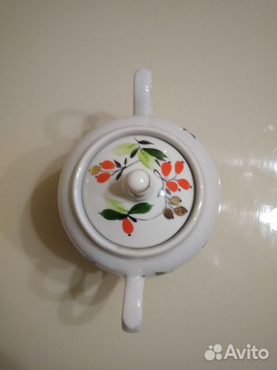 Сахарница, молочник, Кизил,Пролетарий