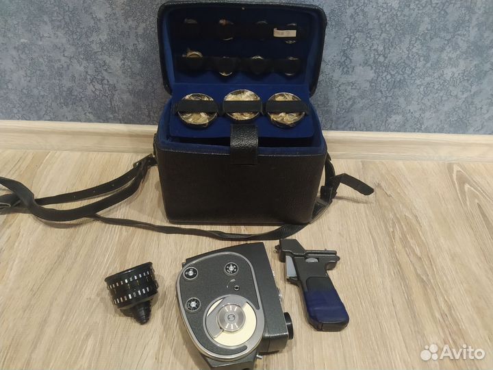 Кинокамера «кварц-2М»