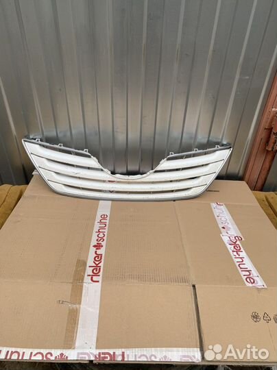 Решетка радиатора Toyota Camry 40 06-08 гв