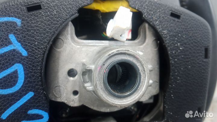 Б/У Б/У Рулевое колесо 561103Z290VGR Hyundai-KIA