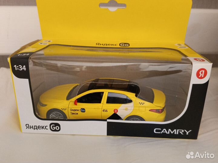 Коллекционная машинка от Яндекс такси