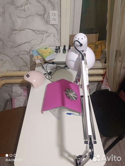 Маникюрный стол складной