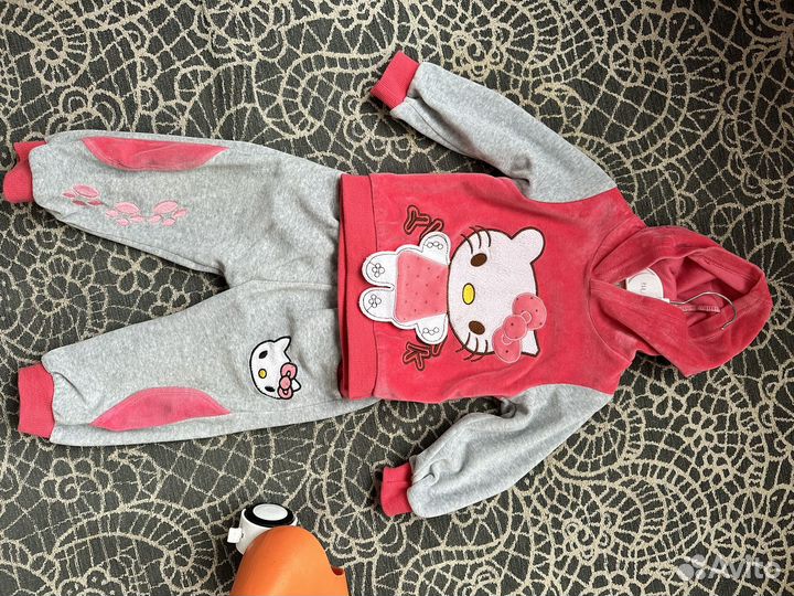 Костюмчик на девочку 80 см