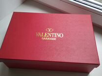 Коробка Valentino для обуви