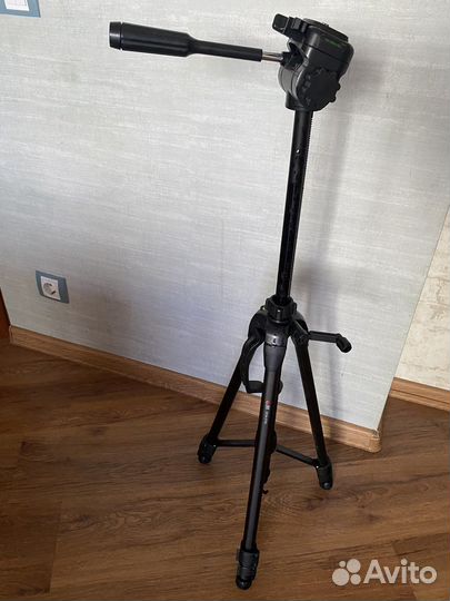 Штатив для фотоаппарата и телефона