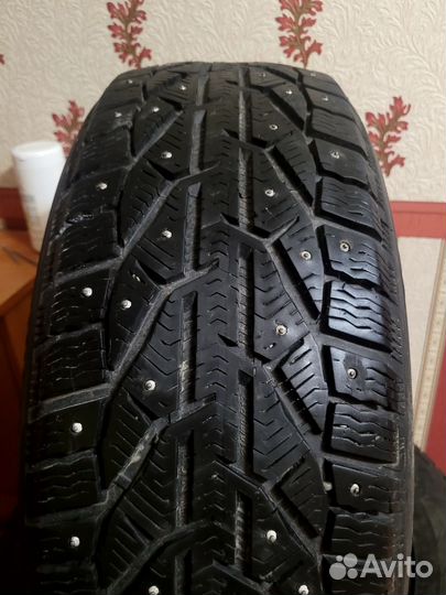 Kormoran SUV Stud 215/60 R17 100T