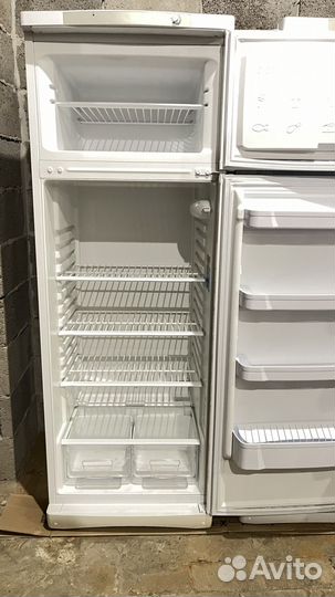 Холодильник indesit