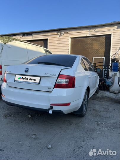 Skoda Octavia 1.2 МТ, 2013, битый, 319 000 км