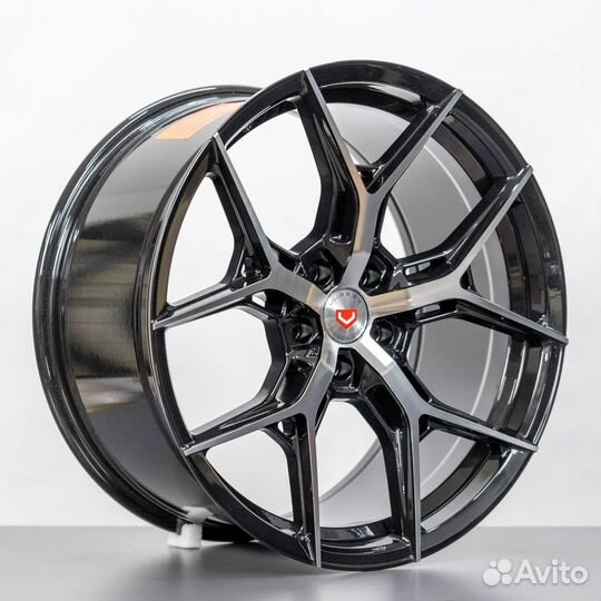 Новые диски R22 Vossen на Zeekr 009