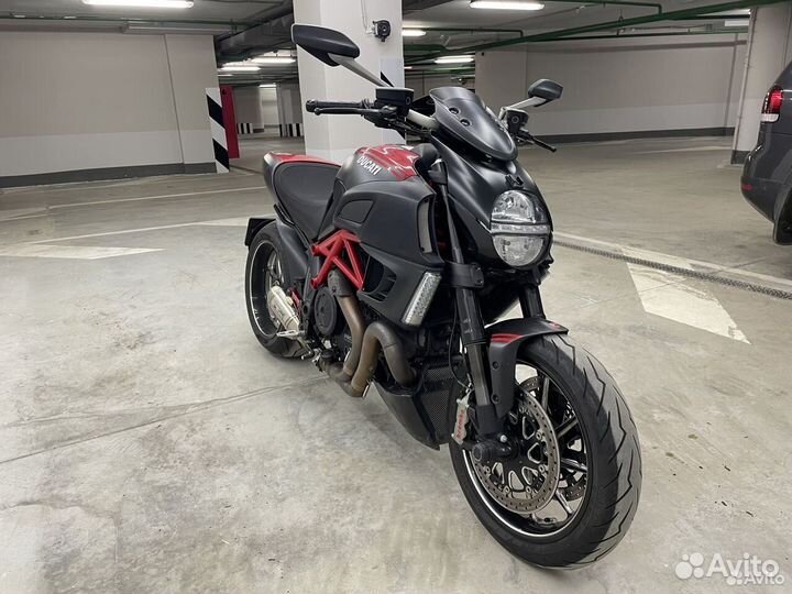 Ducati Diavel Carbon