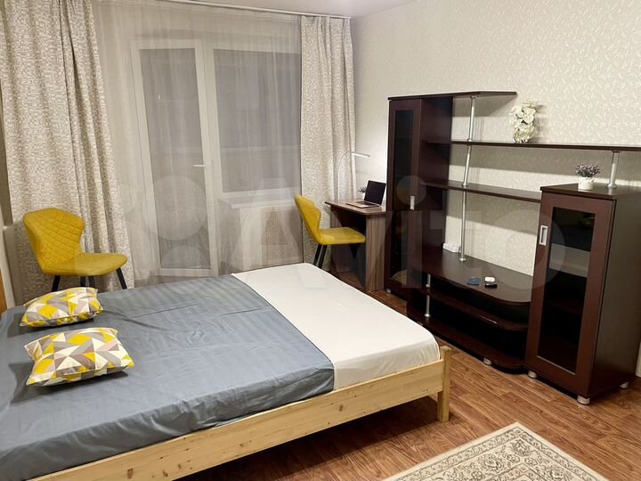 2-к. квартира, 56 м², 3/17 эт.