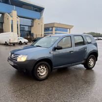 Renault Duster 1.6 MT, 2014, битый, 160 000 км, с пробегом, цена 690 000 руб.