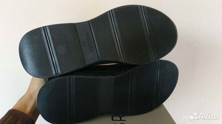 Полуботинки Abricot новые натур.кожа р.43