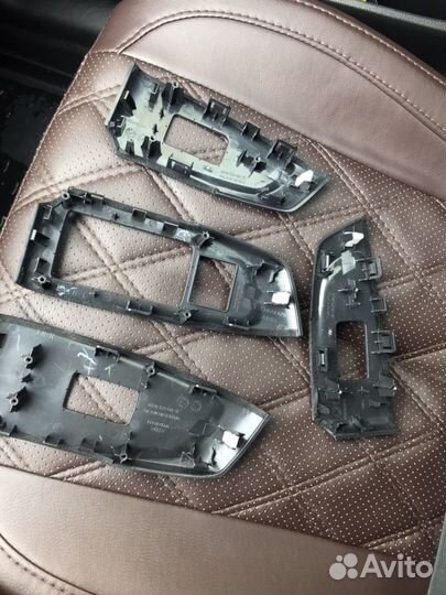 Пластик. Накладки на кнопки Упр. стекл.на аккорд 8