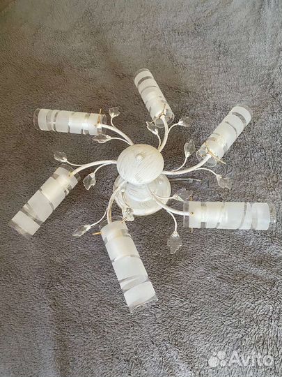 Люстры новые