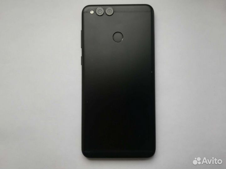 Телефон Huawei honor