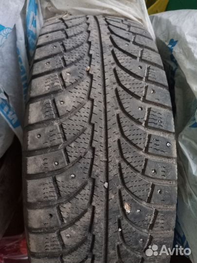 GT Radial Champiro IcePro SUV 235/65 R17 108T