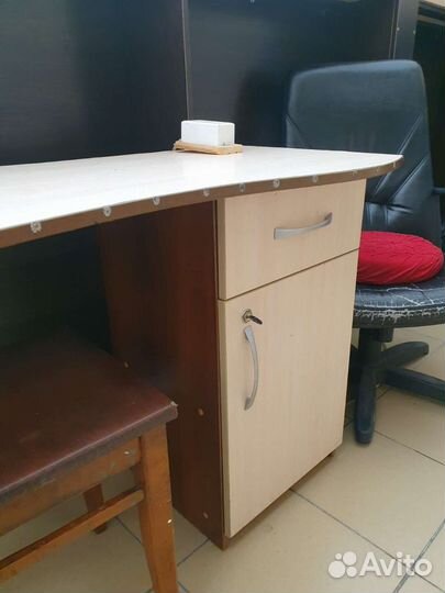 Стол для маникюра