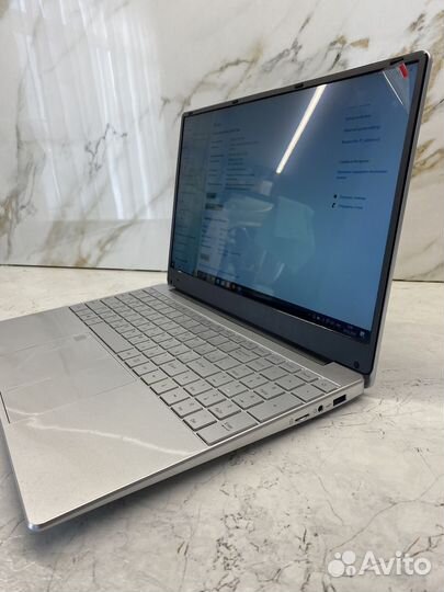 Ноутбук новый 15.6
