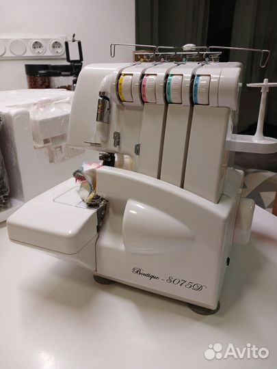 Оверлок boutique-s075D