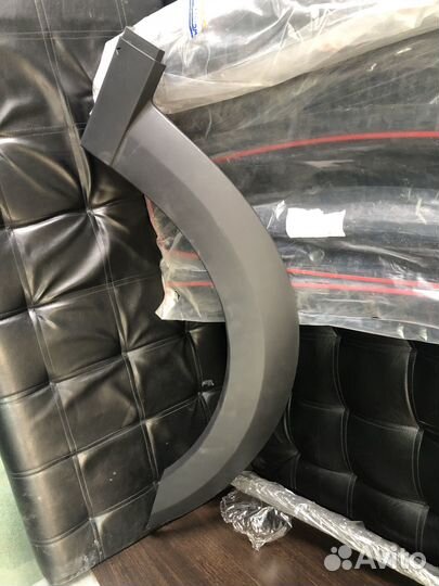 Накладка переднего крыла для Лада Ларгус Кросс FL