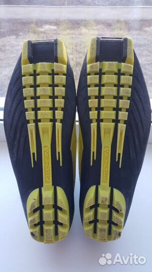 Лыжные ботинки