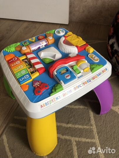 Развивающий столик fisher price