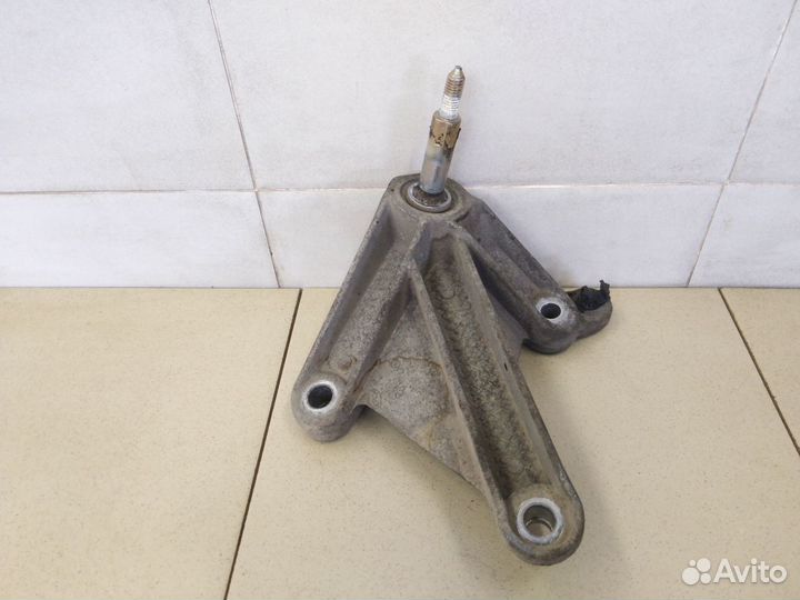 Кронштейн кпп левый Note (E11) 2006-2013