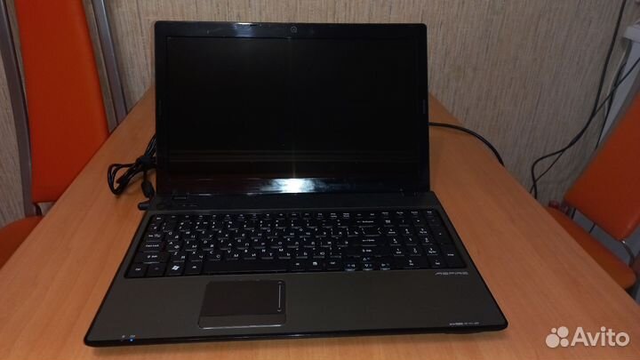 Ноутбук acer 5551g (4х ядерный процессор)