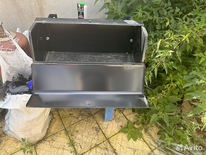 Ящик для инструмента для авто