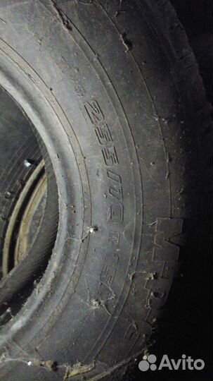 Bridgestone Dueler H/P 265/70 R15